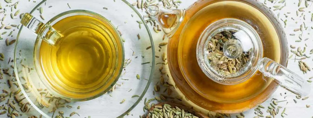 Venkelthee en dry cupping voor onregelmatige maandstonden